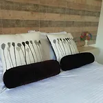 Apartasuite Laureles Cmc